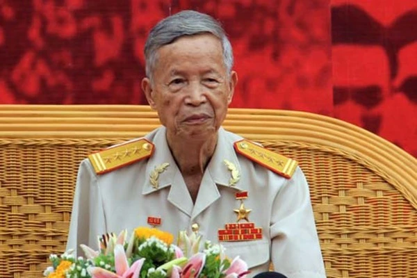 Anh hùng Lực lượng vũ trang nhân dân La Văn Cầu từ trần Anh hùng Lực lượng vũ trang nhân dân La Văn Cầu từ trần