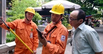 Áp giá bán lẻ điện theo giờ cao điểm - thấp điểm, cần đảm bảo điều kiện gì?