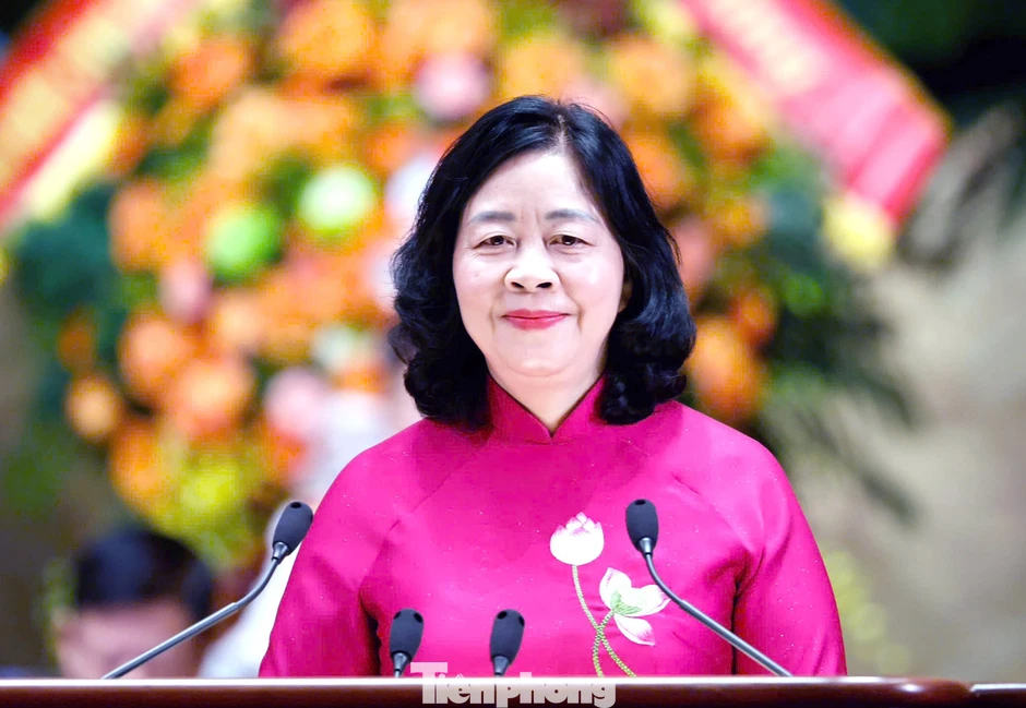 Bà Bùi Thị Minh Hoài giữ chức Chủ tịch Ủy ban Trung ương MTTQ Việt Nam khóa mới Bà Bùi Thị Minh Hoài giữ chức Chủ tịch Ủy ban Trung ương MTTQ Việt Nam khóa mới
