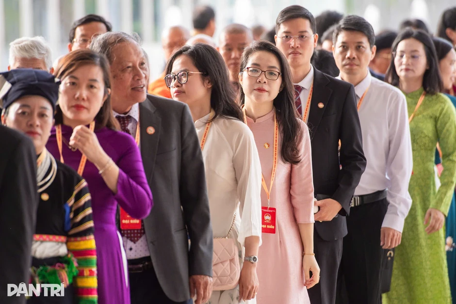 Bà Bùi Thị Minh Hoài làm Chủ tịch Ủy ban MTTQ Việt Nam khóa mới