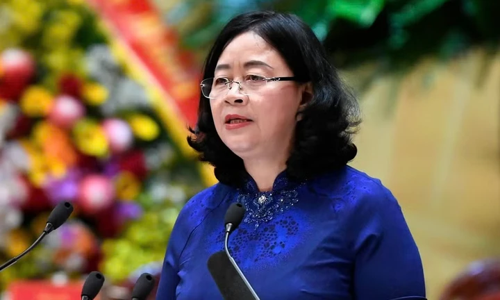 Bà Bùi Thị Minh Hoài tái đắc cử Chủ tịch Ủy ban Trung ương MTTQ Việt Nam khóa XI Bà Bùi Thị Minh Hoài tái đắc cử Chủ tịch Ủy ban Trung ương MTTQ Việt Nam khóa XI