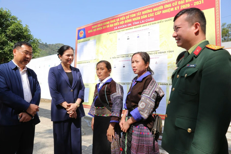 Bà Hà Thị Nga: Đại biểu dân cử phải 'có tâm, có tầm, có khát vọng cống hiến và tinh thần đổi mới' Bà Hà Thị Nga: Đại biểu dân cử phải 'có tâm, có tầm, có khát vọng cống hiến và tinh thần đổi mới'