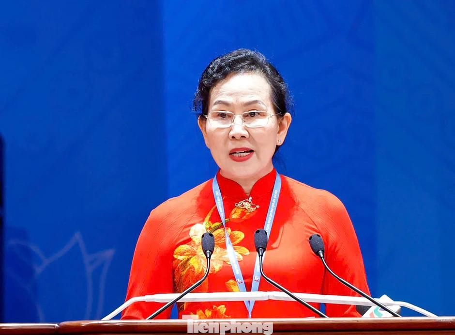 Bà Lê Thị Thủy tiếp tục làm Chủ tịch Hội Liên hiệp Phụ nữ Việt Nam Bà Lê Thị Thủy tiếp tục làm Chủ tịch Hội Liên hiệp Phụ nữ Việt Nam