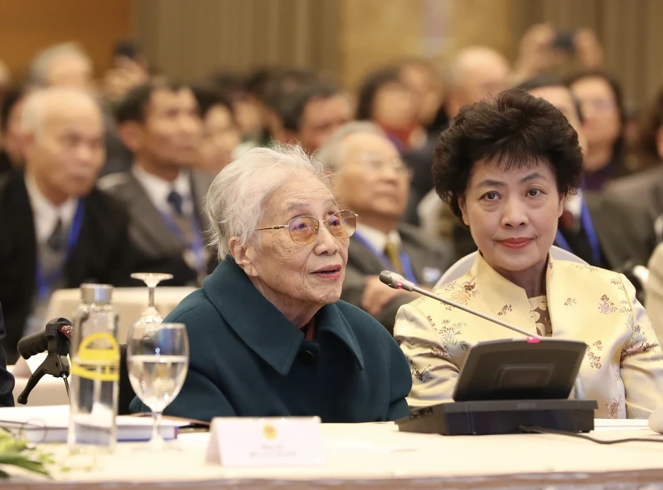 Bà Nguyễn Thị Bình kể bài học 'nhập môn ngoại giao' đầu tiên từ Bác Hồ Bà Nguyễn Thị Bình kể bài học 'nhập môn ngoại giao' đầu tiên từ Bác Hồ