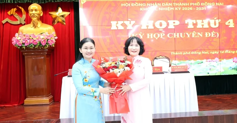 Bà Nguyễn Thị Cát Tiên được bầu giữ chức Phó Chủ tịch UBND TP Đồng Nai Bà Nguyễn Thị Cát Tiên được bầu giữ chức Phó Chủ tịch UBND TP Đồng Nai