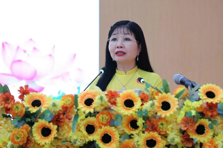 Bà Trần Thị Thanh Hương được bầu làm Chủ tịch HĐND tỉnh An Giang Bà Trần Thị Thanh Hương được bầu làm Chủ tịch HĐND tỉnh An Giang