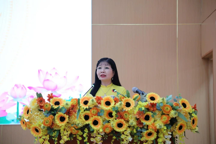 Bà Trần Thị Thanh Hương giữ chức Chủ tịch HĐND tỉnh An Giang Bà Trần Thị Thanh Hương giữ chức Chủ tịch HĐND tỉnh An Giang