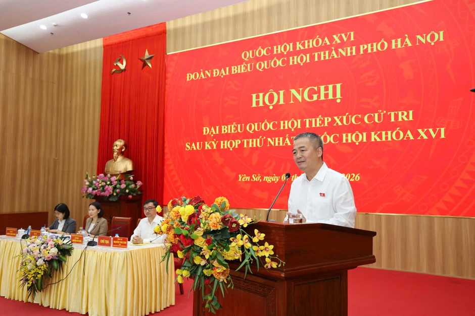 Bác sĩ Nguyễn Lân Hiếu đề xuất cấp voucher khám sức khỏe cho người dân Bác sĩ Nguyễn Lân Hiếu đề xuất cấp voucher khám sức khỏe cho người dân