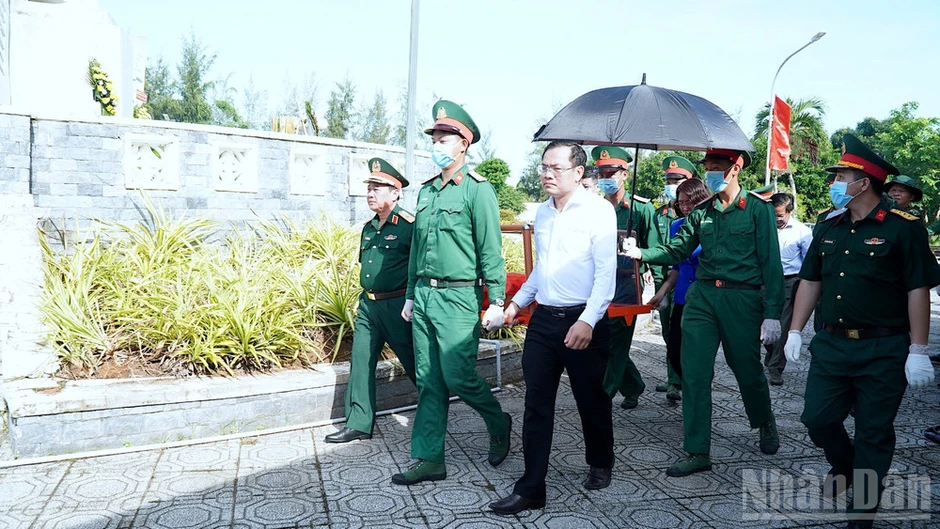 Bài 2: Những chuyến xe mang niềm tin trở về Bài 2: Những chuyến xe mang niềm tin trở về