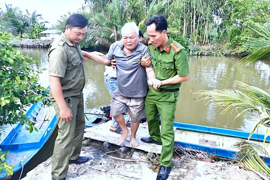 Bài 2: Những chuyến xe mang niềm tin trở về Bài 2: Những chuyến xe mang niềm tin trở về