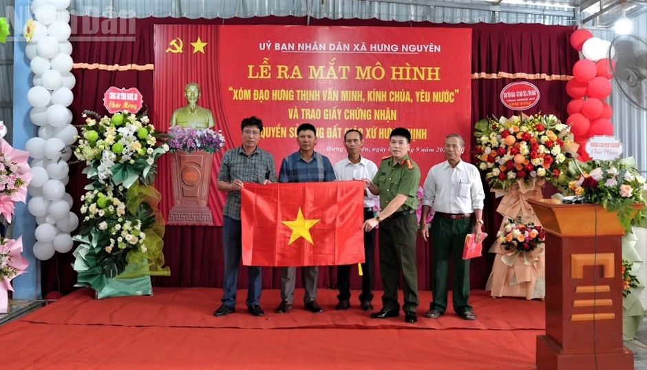 Bài 5: Mô hình sáng tạo, linh hoạt các giải pháp Bài 5: Mô hình sáng tạo, linh hoạt các giải pháp