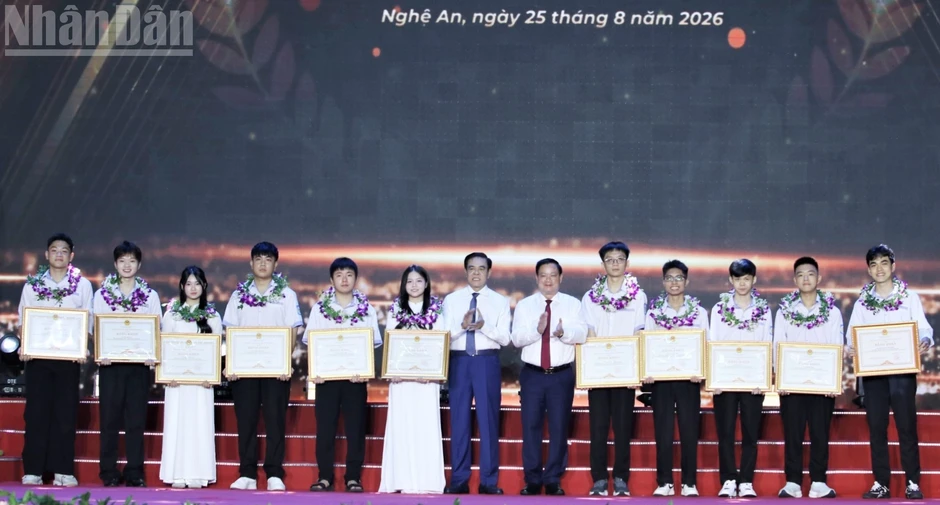 Bài 5: Mô hình sáng tạo, linh hoạt các giải pháp Bài 5: Mô hình sáng tạo, linh hoạt các giải pháp