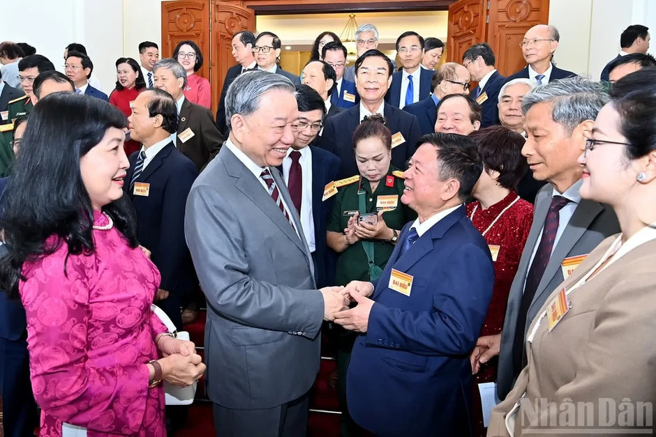 Bài học từ nghệ thuật dùng người, trọng dụng nhân tài của Chủ tịch Hồ Chí Minh Bài học từ nghệ thuật dùng người, trọng dụng nhân tài của Chủ tịch Hồ Chí Minh