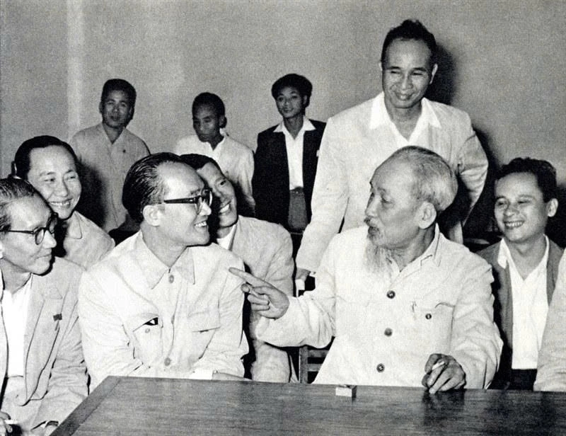 Bài học từ nghệ thuật dùng người, trọng dụng nhân tài của Chủ tịch Hồ Chí Minh Bài học từ nghệ thuật dùng người, trọng dụng nhân tài của Chủ tịch Hồ Chí Minh