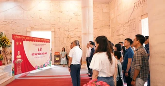 Ban Bí thư hướng dẫn mới về thẩm tra lý lịch người vào Đảng