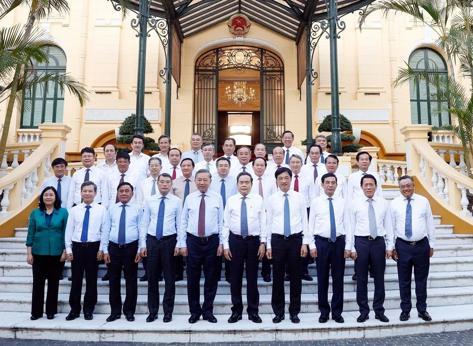 Ban Chỉ đạo Trung ương về hoàn thiện thể chế và thực thi pháp luật họp phiên thứ nhất Ban Chỉ đạo Trung ương về hoàn thiện thể chế và thực thi pháp luật họp phiên thứ nhất