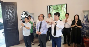 Ban Chính sách, chiến lược Trung ương dâng hương tưởng niệm các Anh hùng liệt sĩ