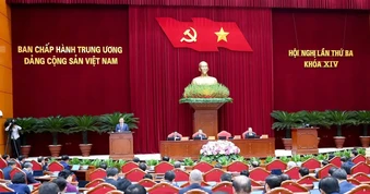 Ban hành nghị quyết về đổi mới mô hình phát triển Việt Nam