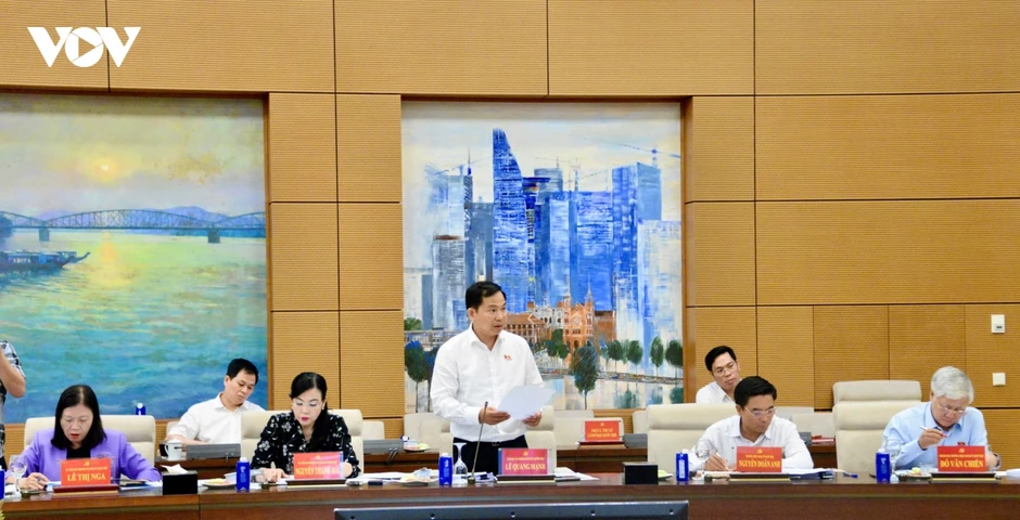 Ban Thường vụ Đảng ủy Quốc hội xem xét, cho ý kiến về công tác cán bộ Ban Thường vụ Đảng ủy Quốc hội xem xét, cho ý kiến về công tác cán bộ