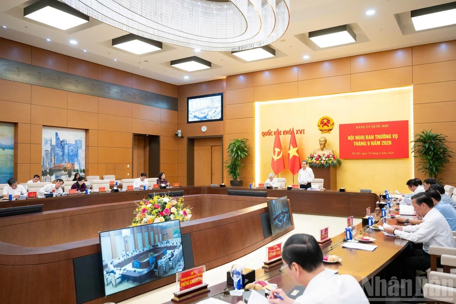 Ban Thường vụ Đảng ủy Quốc hội xem xét, cho ý kiến về công tác tổ chức, cán bộ Ban Thường vụ Đảng ủy Quốc hội xem xét, cho ý kiến về công tác tổ chức, cán bộ