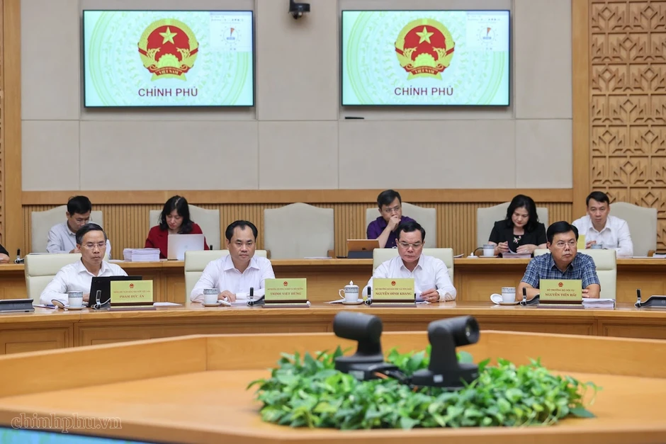 Báo cáo Quốc hội đề xuất thí điểm "Nhà nước mua lại dự án nhà ở thương mại"