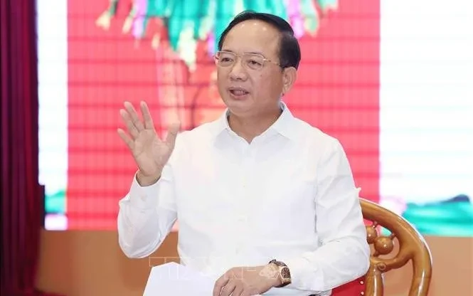 Báo chí phải giữ vững vai trò dòng chảy thông tin chủ lưu Báo chí phải giữ vững vai trò dòng chảy thông tin chủ lưu