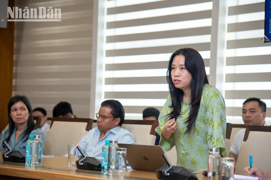 Báo chí ứng dụng và kiểm soát công nghệ để bắt kịp xu hướng Báo chí ứng dụng và kiểm soát công nghệ để bắt kịp xu hướng