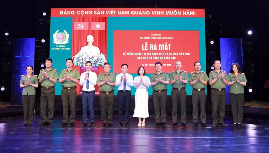 Báo Công an nhân dân ra mắt hệ thống quản trị Tòa soạn điện tử và giao diện mới Báo Công an nhân dân ra mắt hệ thống quản trị Tòa soạn điện tử và giao diện mới