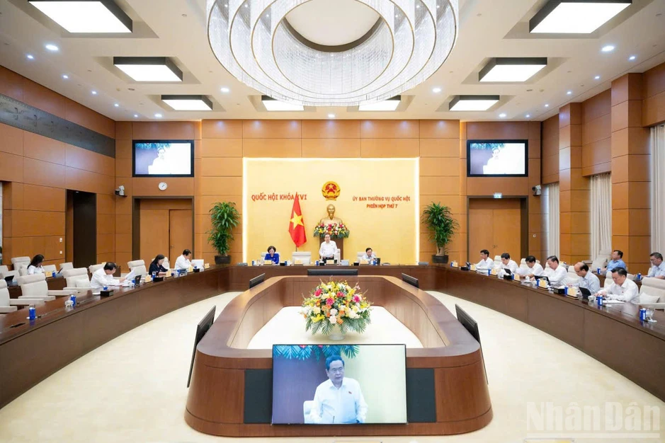 Bảo đảm các nội dung trình Quốc hội thực sự chín về chính trị và khả thi về thực tiễn Bảo đảm các nội dung trình Quốc hội thực sự chín về chính trị và khả thi về thực tiễn