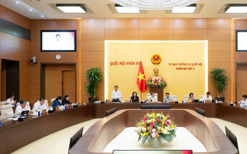 Bảo đảm đồng bộ, thống nhất hệ thống pháp luật về quân sự, quốc phòng Bảo đảm đồng bộ, thống nhất hệ thống pháp luật về quân sự, quốc phòng