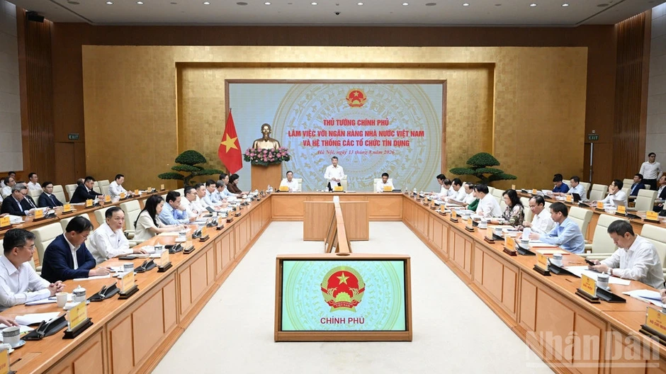 Bảo đảm hệ thống ngân hàng an toàn, lành mạnh, minh bạch, hiệu quả, vận hành theo nguyên tắc thị trường Bảo đảm hệ thống ngân hàng an toàn, lành mạnh, minh bạch, hiệu quả, vận hành theo nguyên tắc thị trường