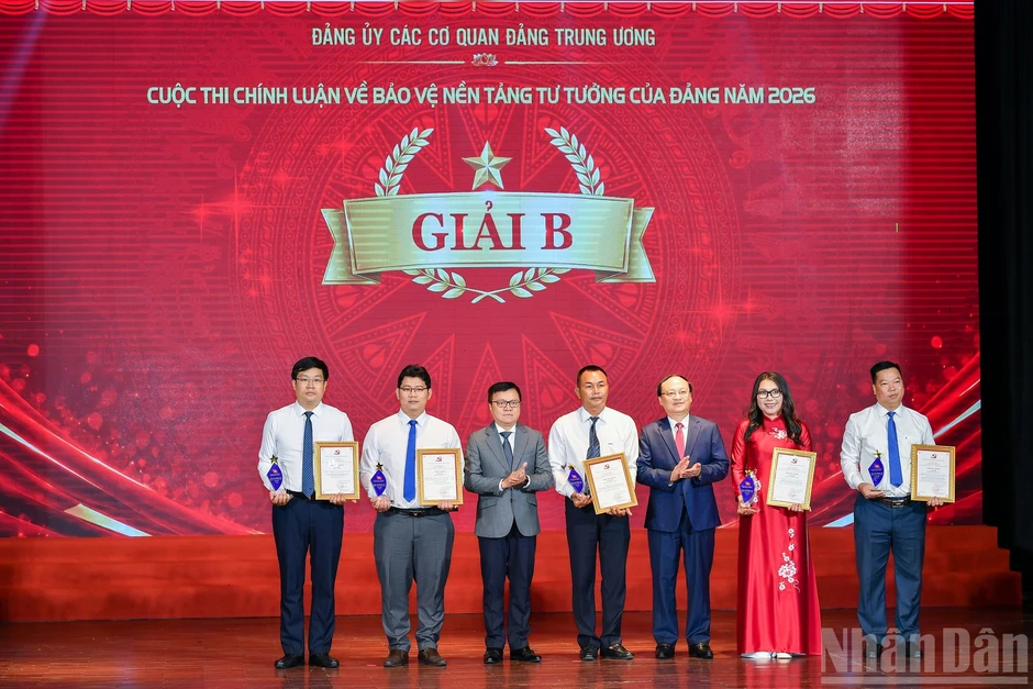 Báo Nhân Dân đoạt 3 giải thưởng Cuộc thi chính luận về bảo vệ nền tảng tư tưởng của Đảng Báo Nhân Dân đoạt 3 giải thưởng Cuộc thi chính luận về bảo vệ nền tảng tư tưởng của Đảng