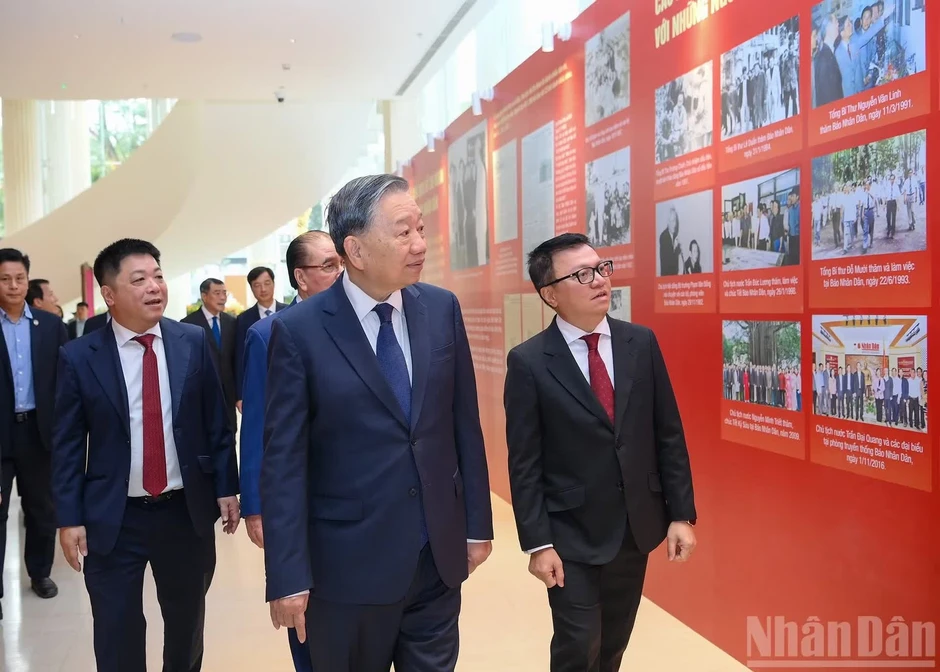 Báo Nhân Dân từ ngọn cờ tư tưởng đến vai trò định hướng chính luận xã hội Báo Nhân Dân từ ngọn cờ tư tưởng đến vai trò định hướng chính luận xã hội