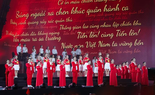 Báo Nhân Dân từ ngọn cờ tư tưởng đến vai trò định hướng chính luận xã hội Báo Nhân Dân từ ngọn cờ tư tưởng đến vai trò định hướng chính luận xã hội