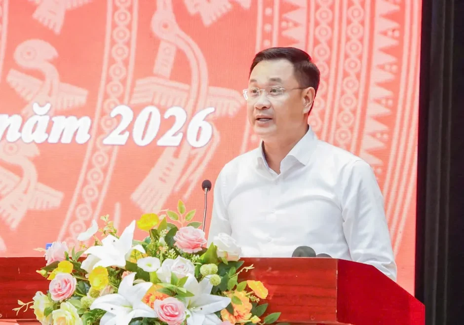 Bảo vệ cán bộ năng động, dám nghĩ, dám làm vì lợi ích chung Bảo vệ cán bộ năng động, dám nghĩ, dám làm vì lợi ích chung