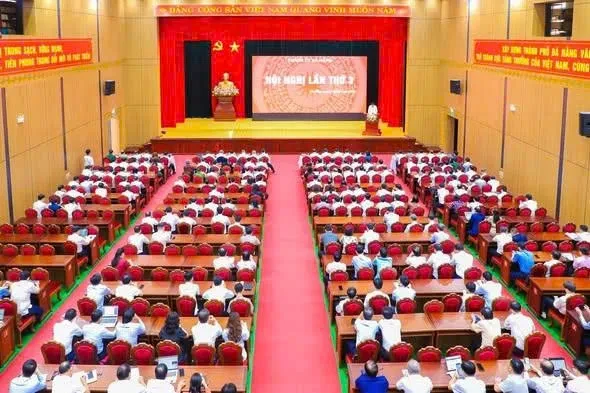 Bảo vệ cán bộ năng động, dám nghĩ, dám làm vì lợi ích chung Bảo vệ cán bộ năng động, dám nghĩ, dám làm vì lợi ích chung