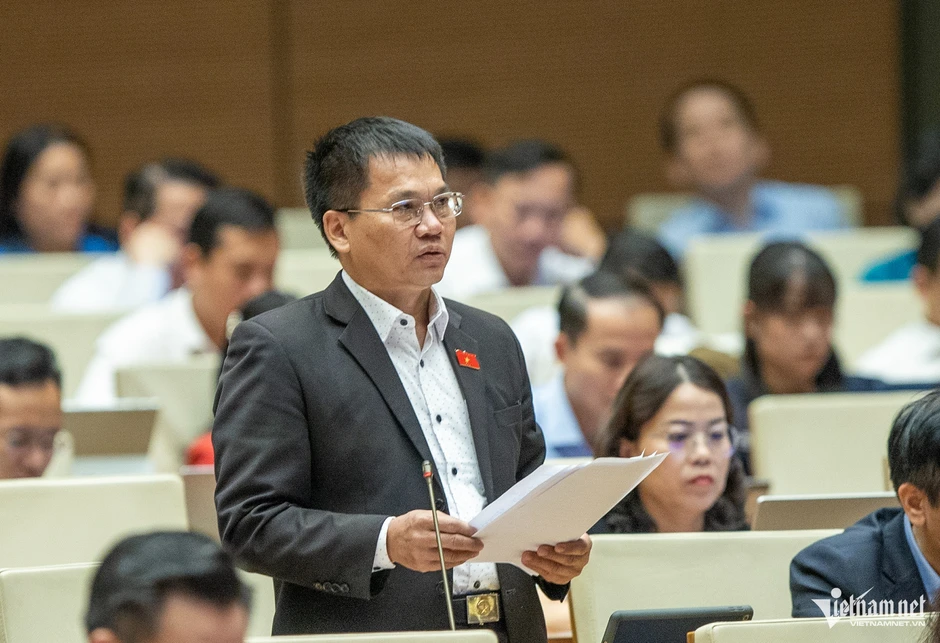 Bất cập với kiểu khen thưởng '3 năm liên tiếp' Bất cập với kiểu khen thưởng '3 năm liên tiếp'