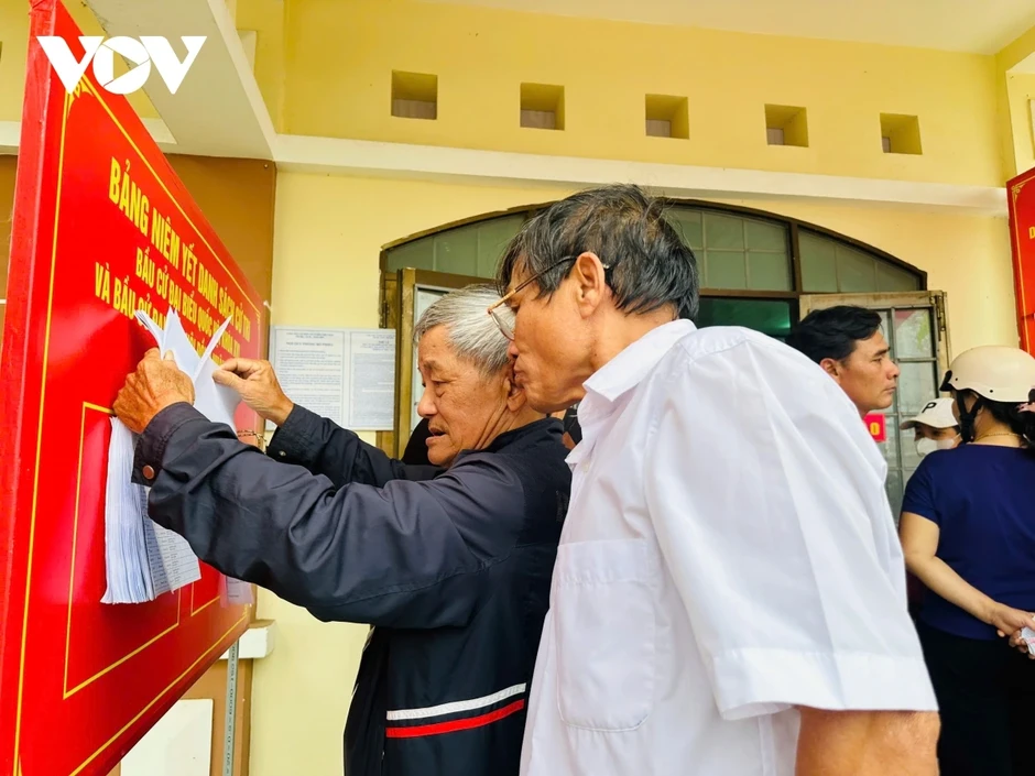 Bầu cử Quốc hội và HĐND tại Tây Nguyên – Nam Trung Bộ diễn ra an toàn, trật tự Bầu cử Quốc hội và HĐND tại Tây Nguyên – Nam Trung Bộ diễn ra an toàn, trật tự