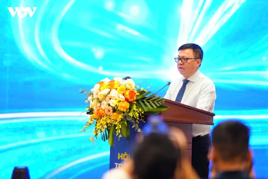 Bế mạc Diễn đàn Báo chí Toàn quốc: Thông qua 10 nguyên tắc dùng AI trong báo chí Bế mạc Diễn đàn Báo chí Toàn quốc: Thông qua 10 nguyên tắc dùng AI trong báo chí
