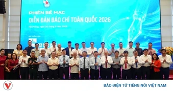 Bế mạc Diễn đàn Báo chí Toàn quốc: Thông qua 10 nguyên tắc dùng AI trong báo chí