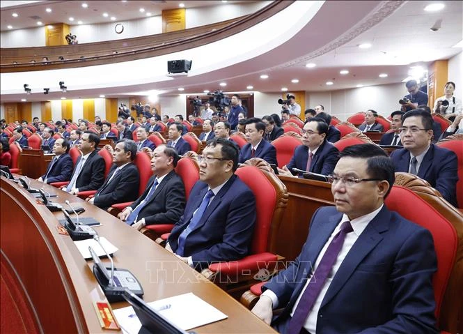 Bế mạc Hội nghị lần thứ 2 BCH TƯ Đảng khóa XIV: Thống nhất cao về những vấn đề lớn, hệ trọng Bế mạc Hội nghị lần thứ 2 BCH TƯ Đảng khóa XIV: Thống nhất cao về những vấn đề lớn, hệ trọng