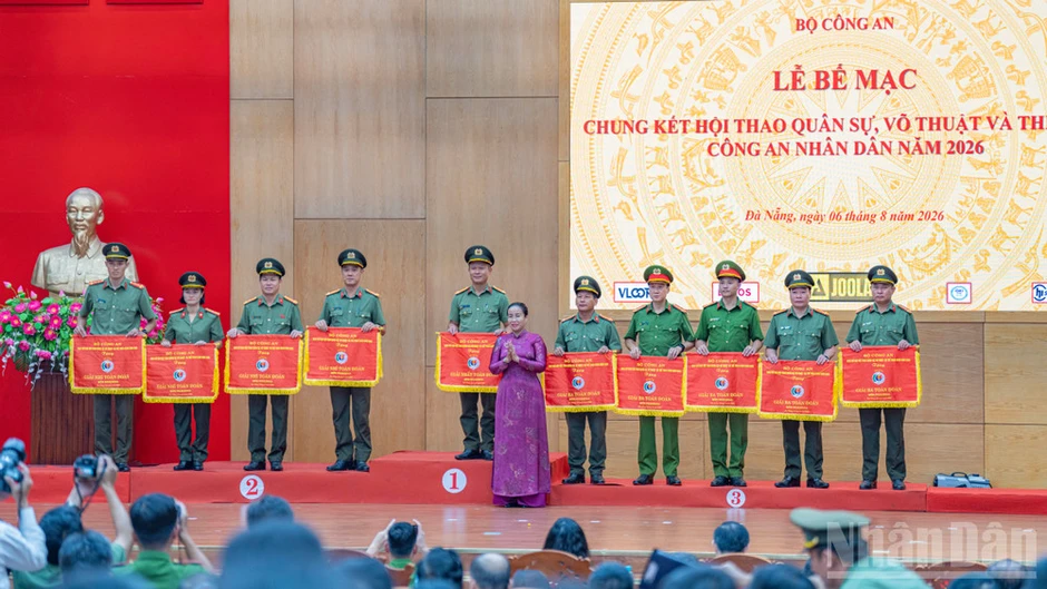 Bế mạc Hội thao quân sự, võ thuật và thể thao Công an nhân dân năm 2026 Bế mạc Hội thao quân sự, võ thuật và thể thao Công an nhân dân năm 2026
