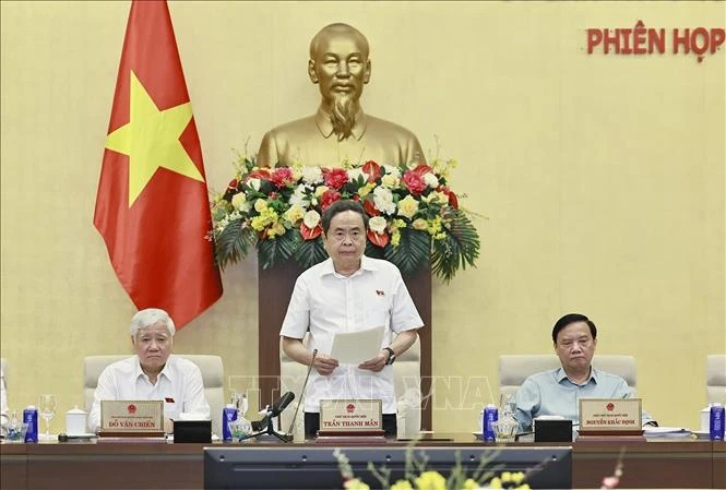 Bế mạc Phiên họp thứ 4 của Ủy ban Thường vụ Quốc hội Bế mạc Phiên họp thứ 4 của Ủy ban Thường vụ Quốc hội
