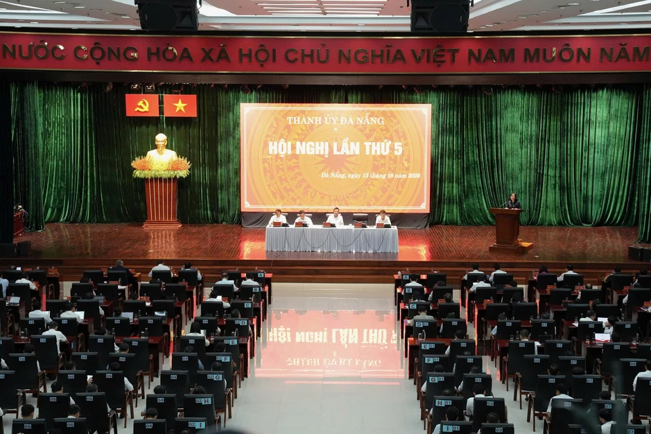 Bí thư Đà Nẵng: Thay thế cán bộ thiếu trách nhiệm, để công việc kéo dài Bí thư Đà Nẵng: Thay thế cán bộ thiếu trách nhiệm, để công việc kéo dài