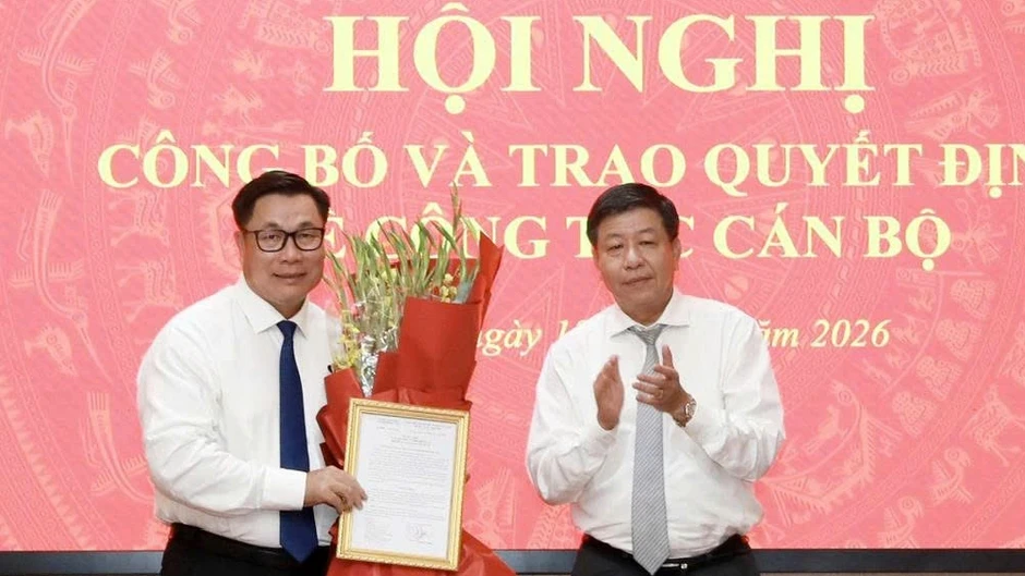 Bí thư Đảng ủy phường Từ Liêm giữ chức Giám đốc Sở Nội vụ Hà Nội Bí thư Đảng ủy phường Từ Liêm giữ chức Giám đốc Sở Nội vụ Hà Nội
