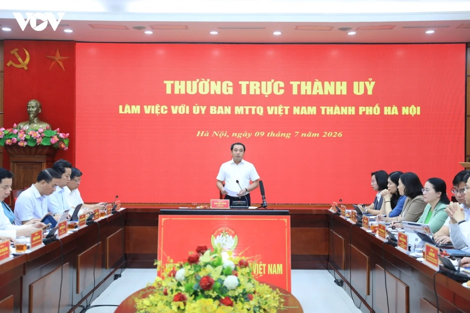 Bí thư Hà Nội: Phát hiện tiêu cực thì mặt trận phản ánh ngay bằng văn bản Bí thư Hà Nội: Phát hiện tiêu cực thì mặt trận phản ánh ngay bằng văn bản