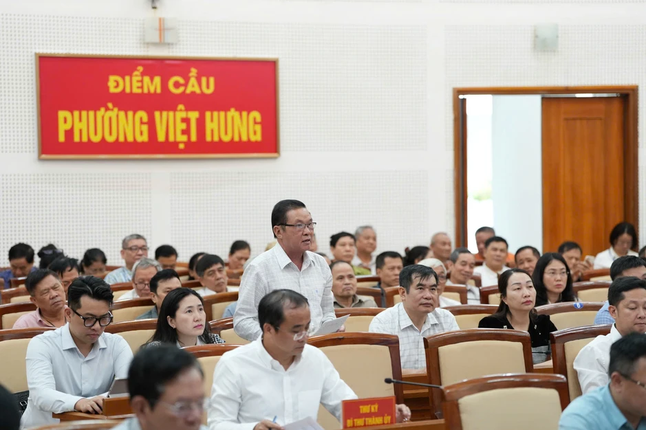Bí thư Hà Nội: Thủ đô chưa thể là nơi đáng sống nếu vẫn còn "5 điểm nghẽn" Bí thư Hà Nội: Thủ đô chưa thể là nơi đáng sống nếu vẫn còn "5 điểm nghẽn"