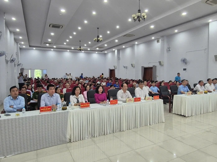 Bí thư Thành ủy TPHCM chia sẻ về việc xây nhà cho người lao động thuê Bí thư Thành ủy TPHCM chia sẻ về việc xây nhà cho người lao động thuê