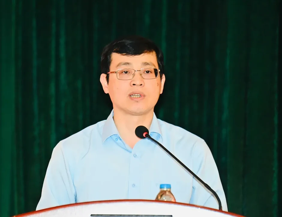 Bí thư Thành ủy TPHCM: Năm 2026 khởi công tuyến metro kết nối sân bay Tân Sơn Nhất và sân bay Long Thành Bí thư Thành ủy TPHCM: Năm 2026 khởi công tuyến metro kết nối sân bay Tân Sơn Nhất và sân bay Long Thành
