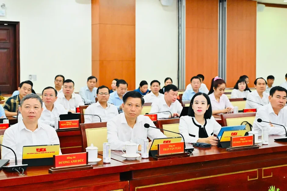 Bí thư Thành ủy TPHCM Trần Lưu Quang kết luận, chỉ đạo tiếp tục rà soát, sắp xếp, bố trí đội ngũ cán bộ Bí thư Thành ủy TPHCM Trần Lưu Quang kết luận, chỉ đạo tiếp tục rà soát, sắp xếp, bố trí đội ngũ cán bộ